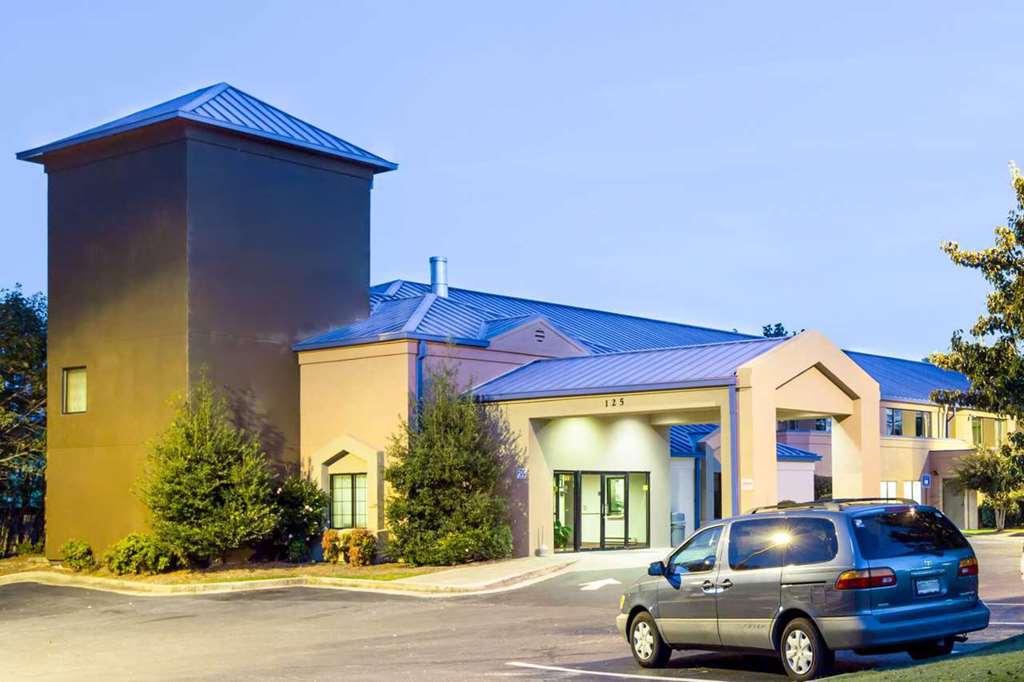 Rodeway Inn Austell Exteriör bild